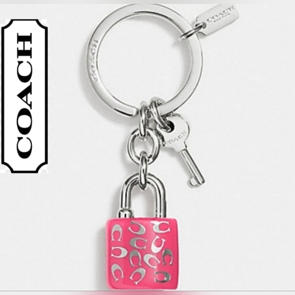✨️💞 *RARE** COACH Sprinkle C  Lock And Key Key Ring bag charm  ✨️💞 - Picture 1 of 6